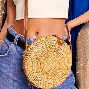 🆕️Boho Chic Mini Round Rattan Crossbody Bag 🌿Lightweight Fashionable Essential
